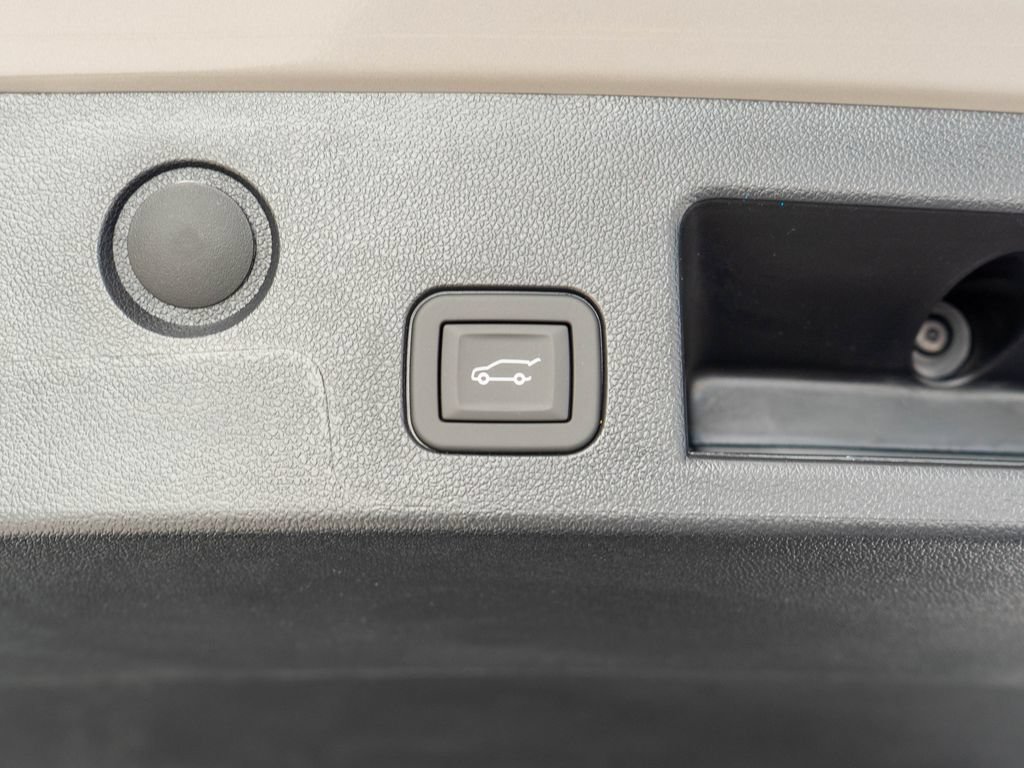 New 2026 GMC Terrain AT4 AWD/4WD image 32