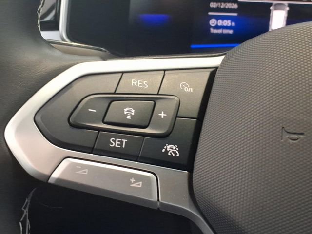 Used 2025 Volkswagen Taos SE w/ Panoramic Sunroof Package image 25