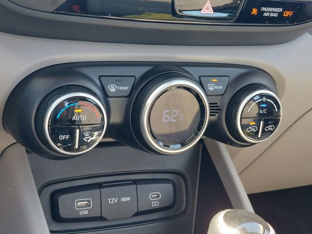 Used 2025 Hyundai Venue SEL FWD image 28