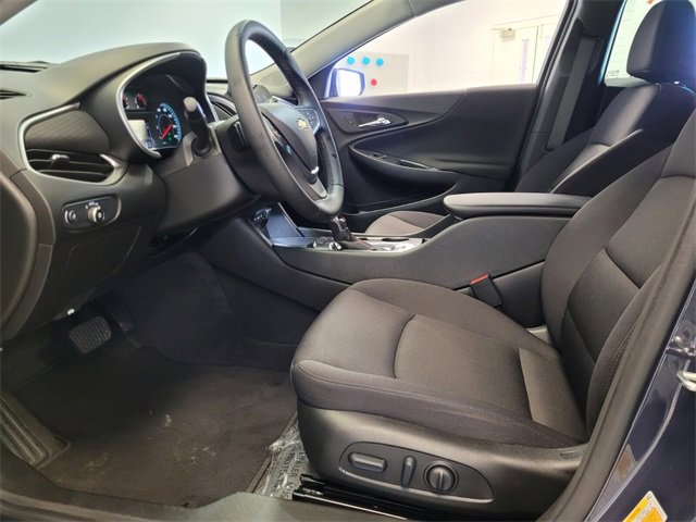 Used 2025 Chevrolet Malibu RS image 11
