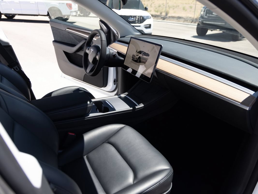 Used 2023 Tesla Model Y Long Range AWD/4WD image 20