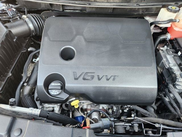 Used 2023 Chevrolet Traverse LT image 34