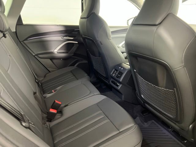 Certified 2025 Audi Q5 Premium Plus w/ Premium Plus AWD/4WD image 15