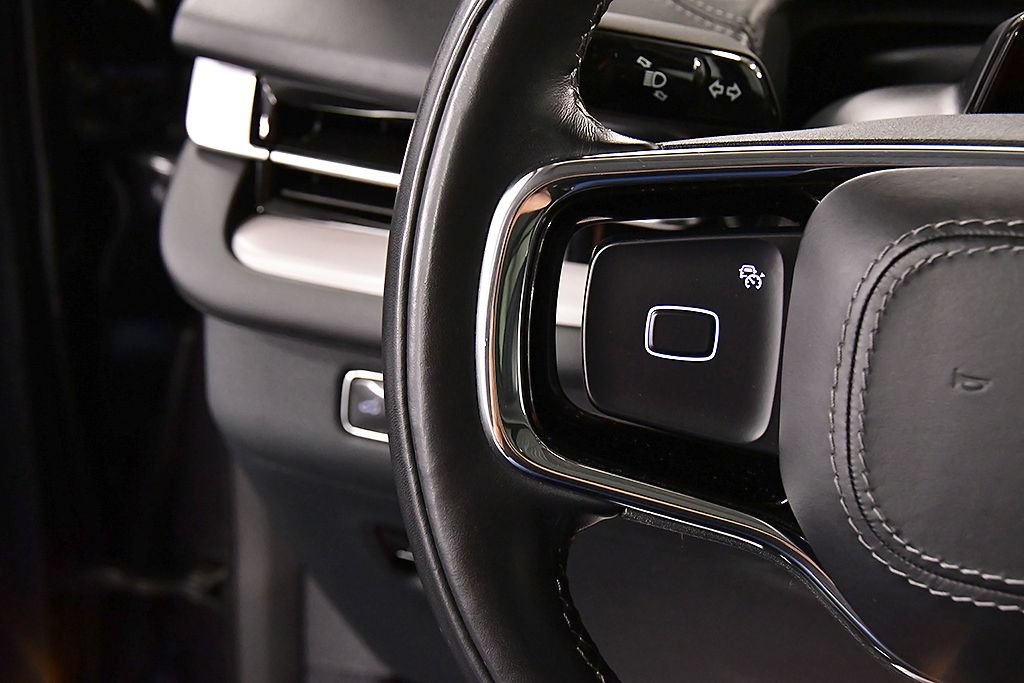 Used 2025 Lincoln Navigator Reserve AWD/4WD image 18