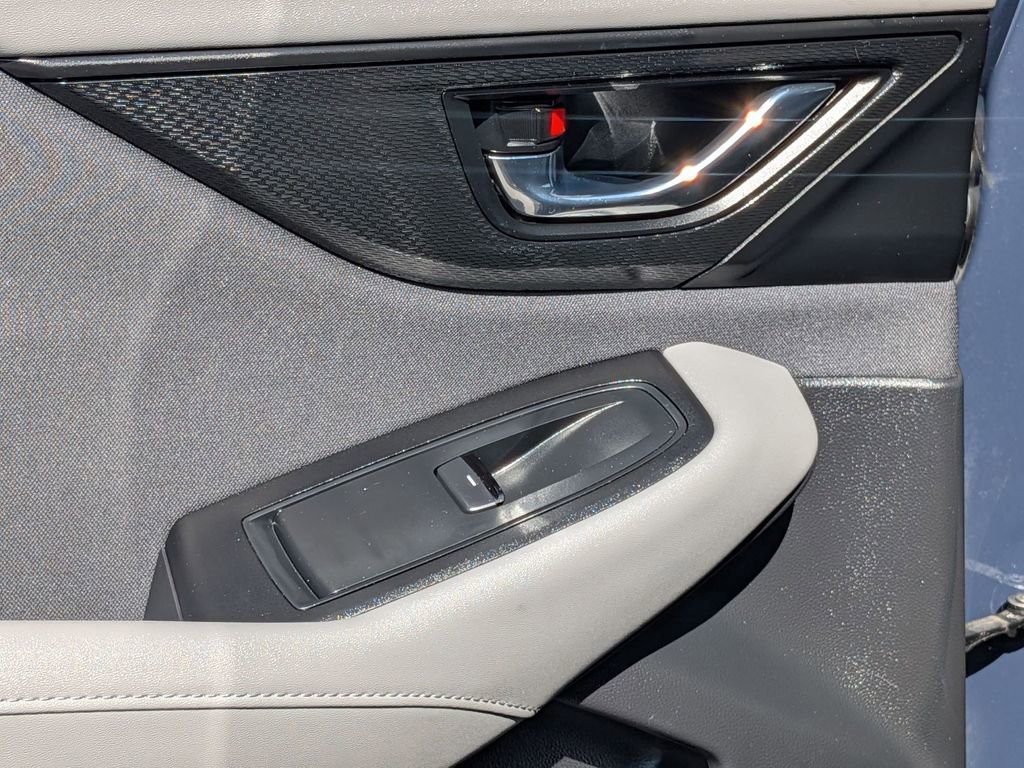 Used 2025 Subaru Outback Premium image 27