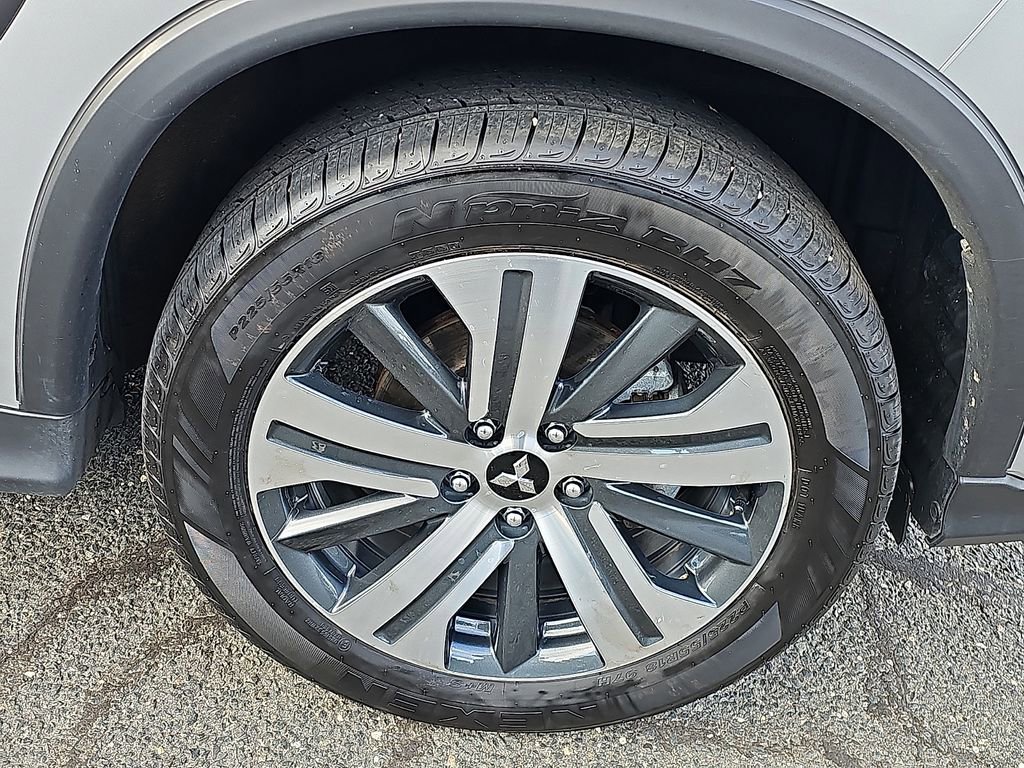 Used 2025 Mitsubishi Outlander Sport ES image 9