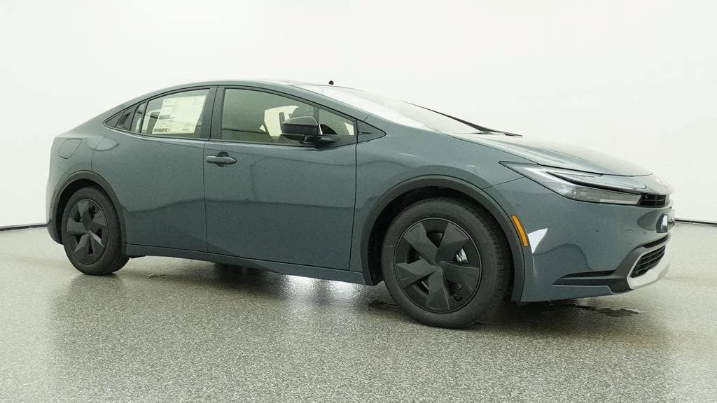 New 2027 Toyota Prius Plug-In Hybrid FWD image 28