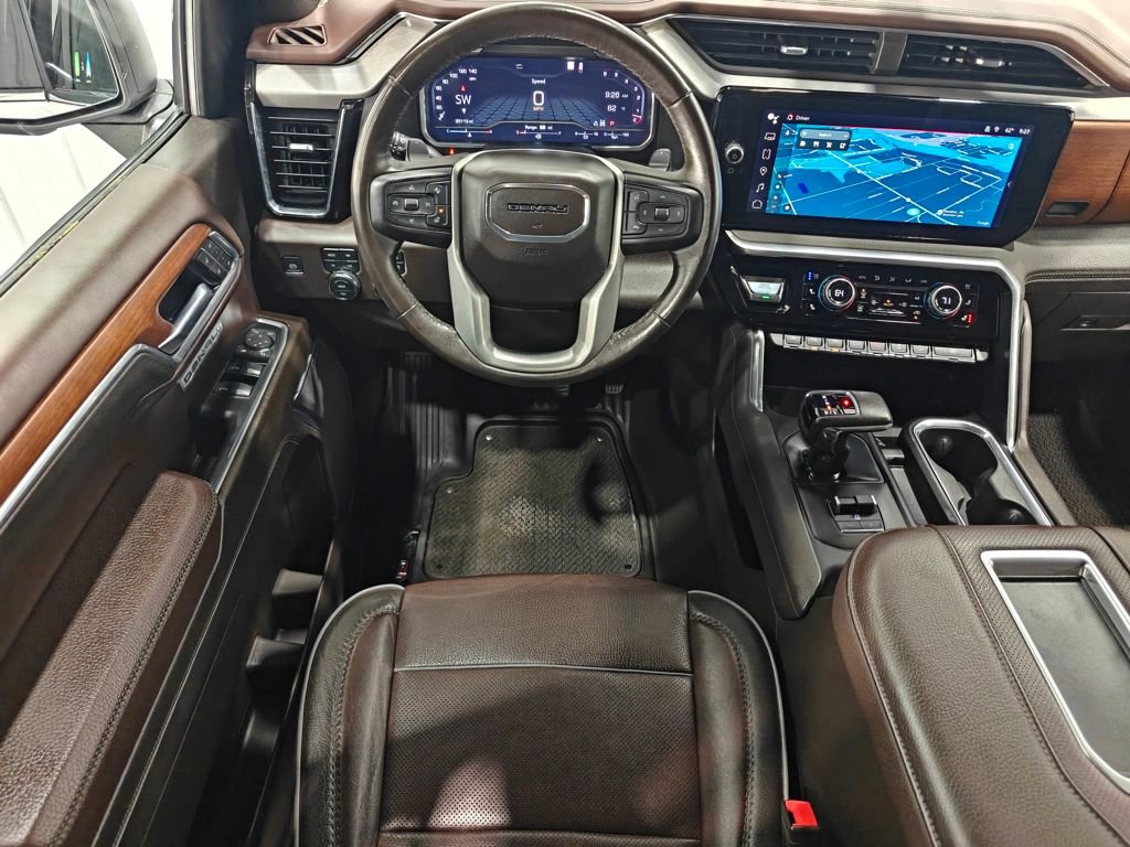 Used 2022 GMC Sierra 1500 Denali w/ Denali Reserve Package image 4
