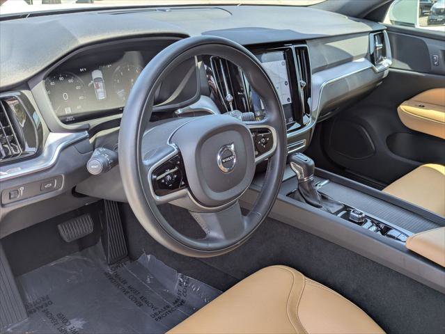 Used 2020 Volvo V60 T5 Cross Country AWD/4WD image 11