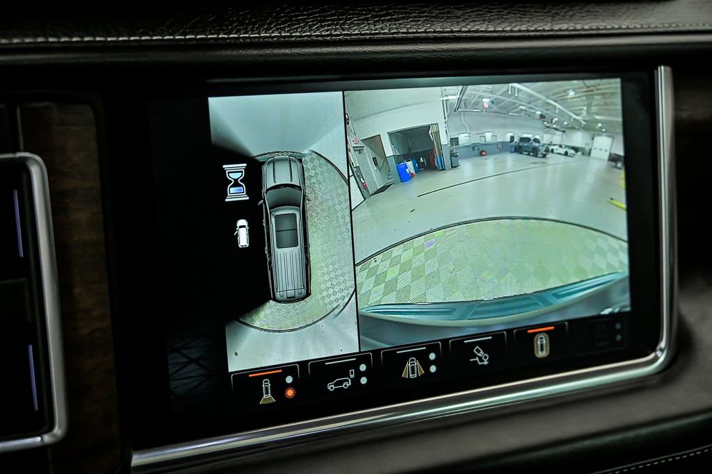 Used 2023 GMC Yukon Denali Ultimate image 25