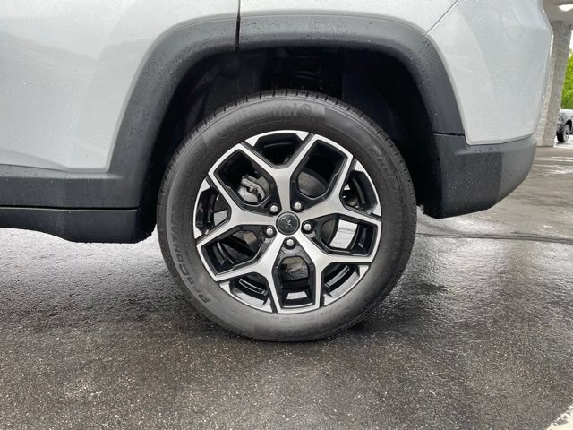 Used 2025 Jeep Compass Limited AWD/4WD image 27