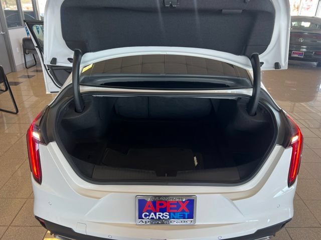 Used 2022 Cadillac CT4 Luxury RWD image 15