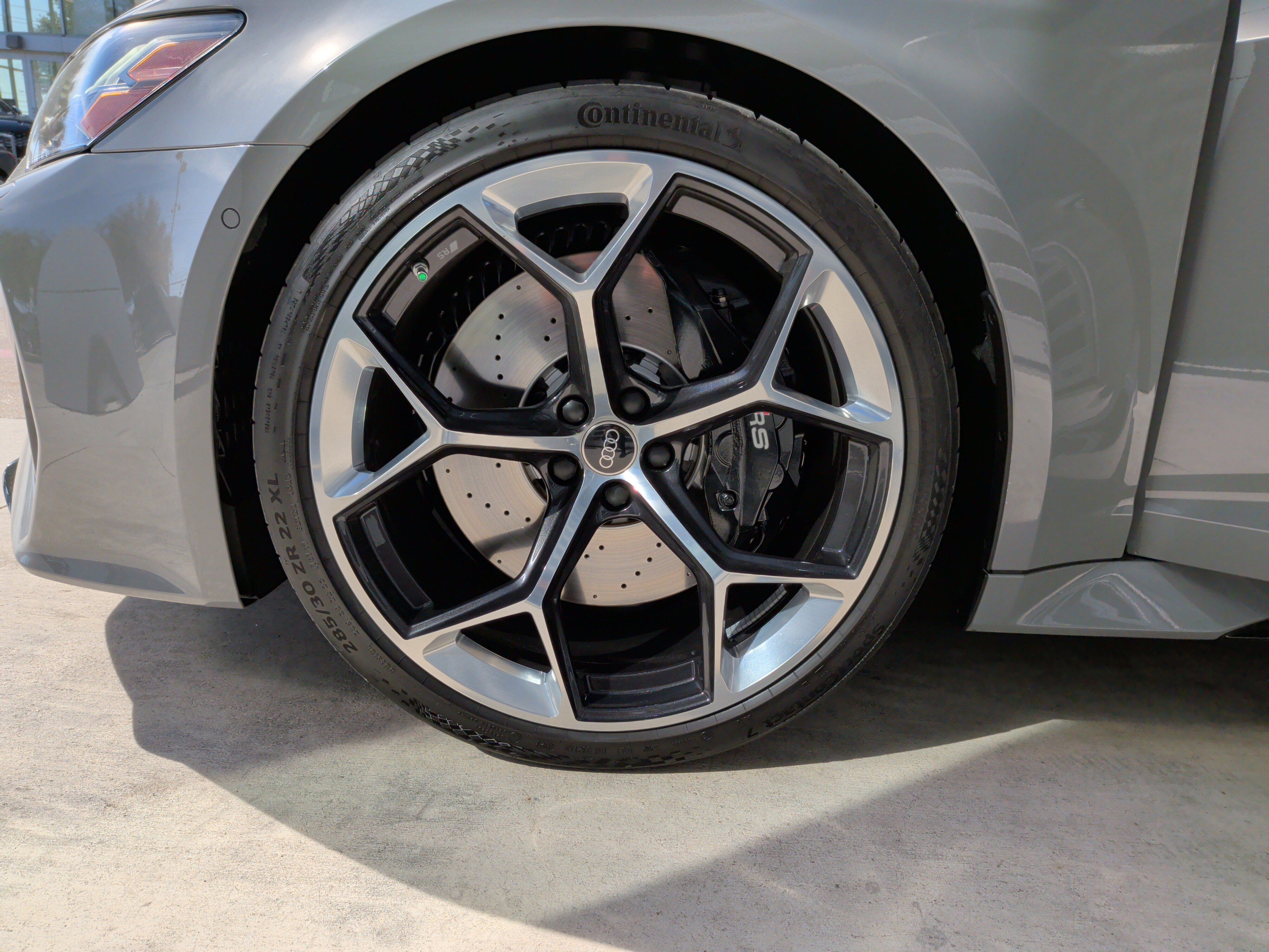 Used 2024 Audi RS 6 performance image 13