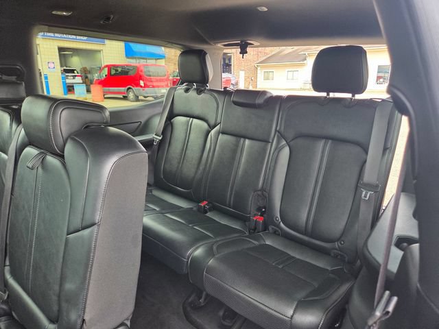 Used 2023 Jeep Wagoneer Series II AWD/4WD image 16