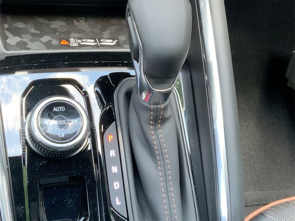 New 2025 GMC Canyon AT4 w/ Nightfall Edition image 16