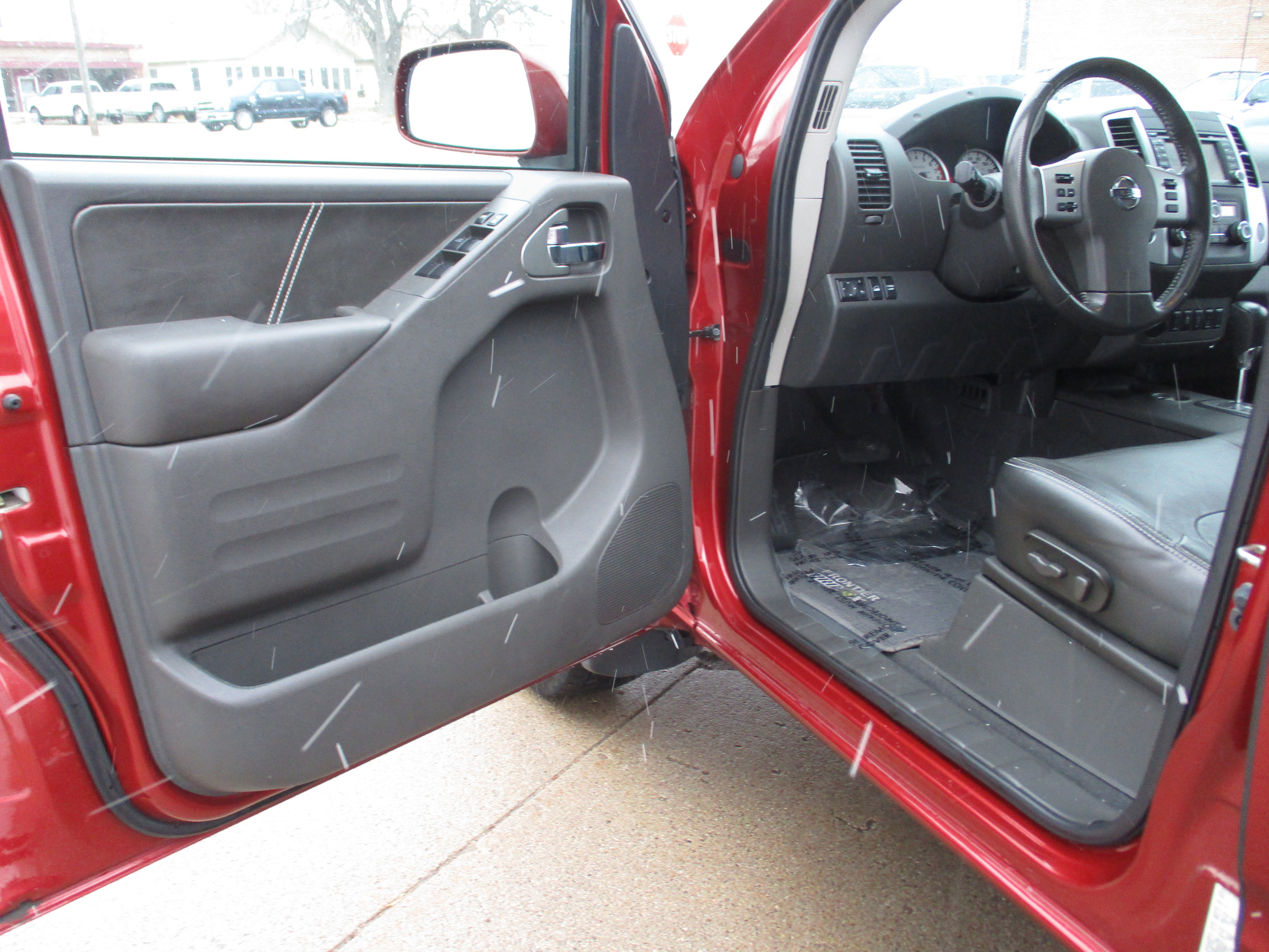 Used 2020 Nissan Frontier PRO-4X AWD/4WD image 10