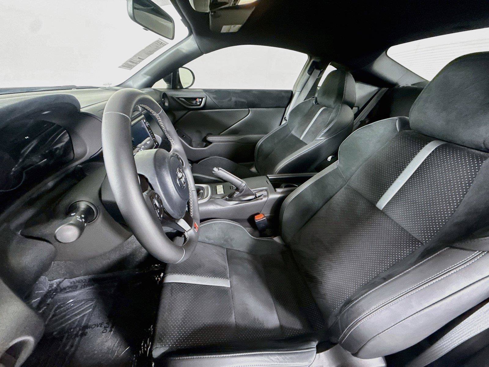 Certified 2023 Toyota GR86 Premium RWD image 3