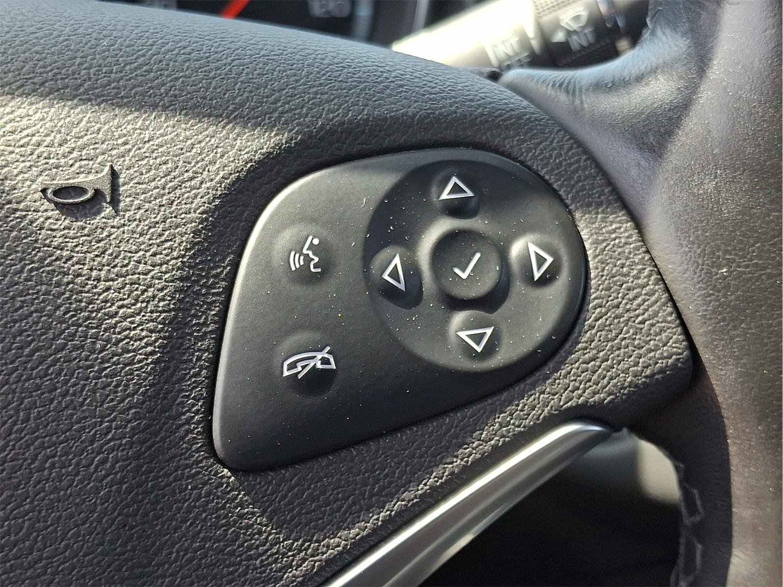 Used 2018 Chevrolet Impala Premier w/ Premier Confidence Package image 24