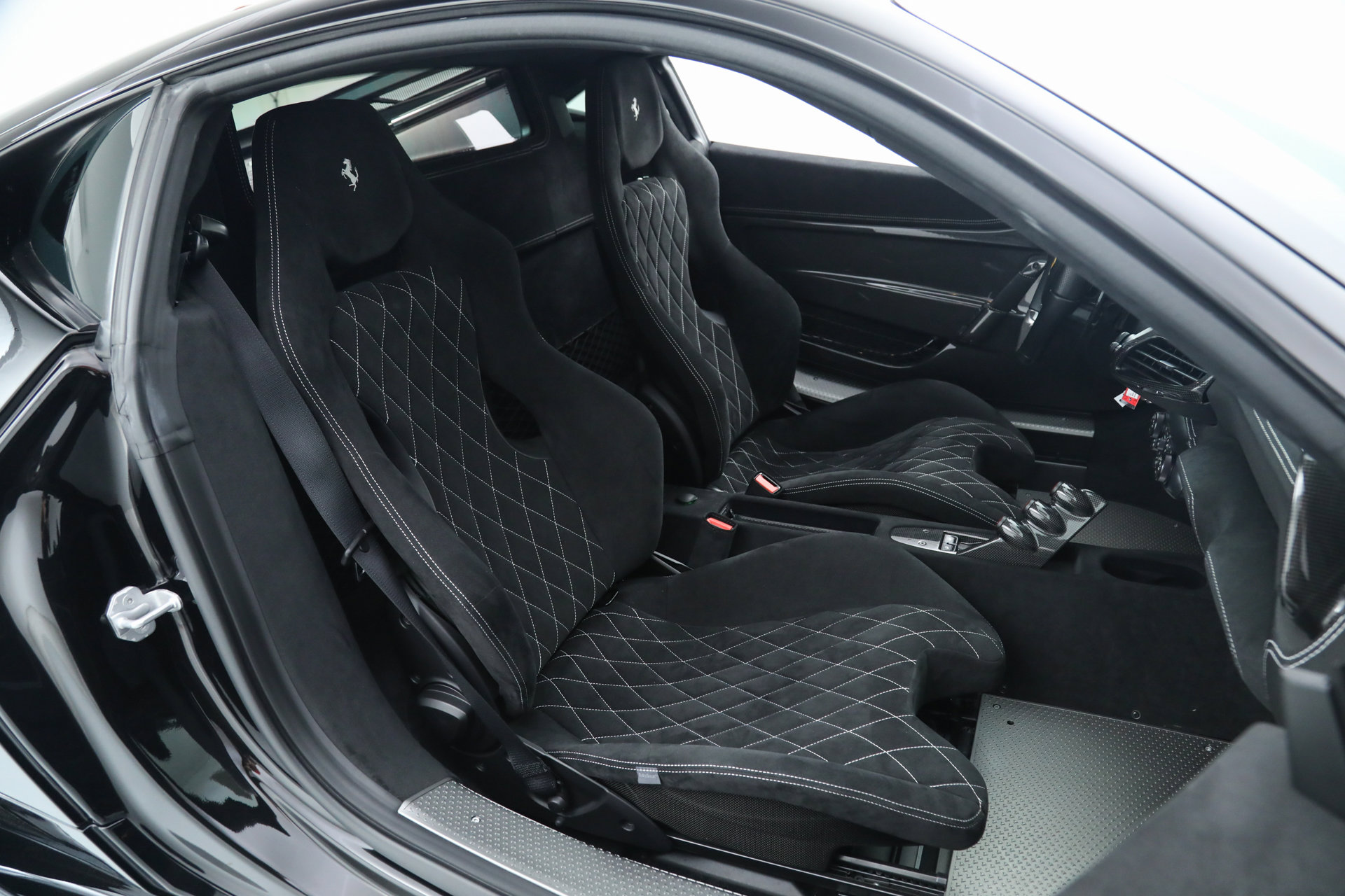 Certified 2015 Ferrari 458 Speciale Coupe RWD image 22