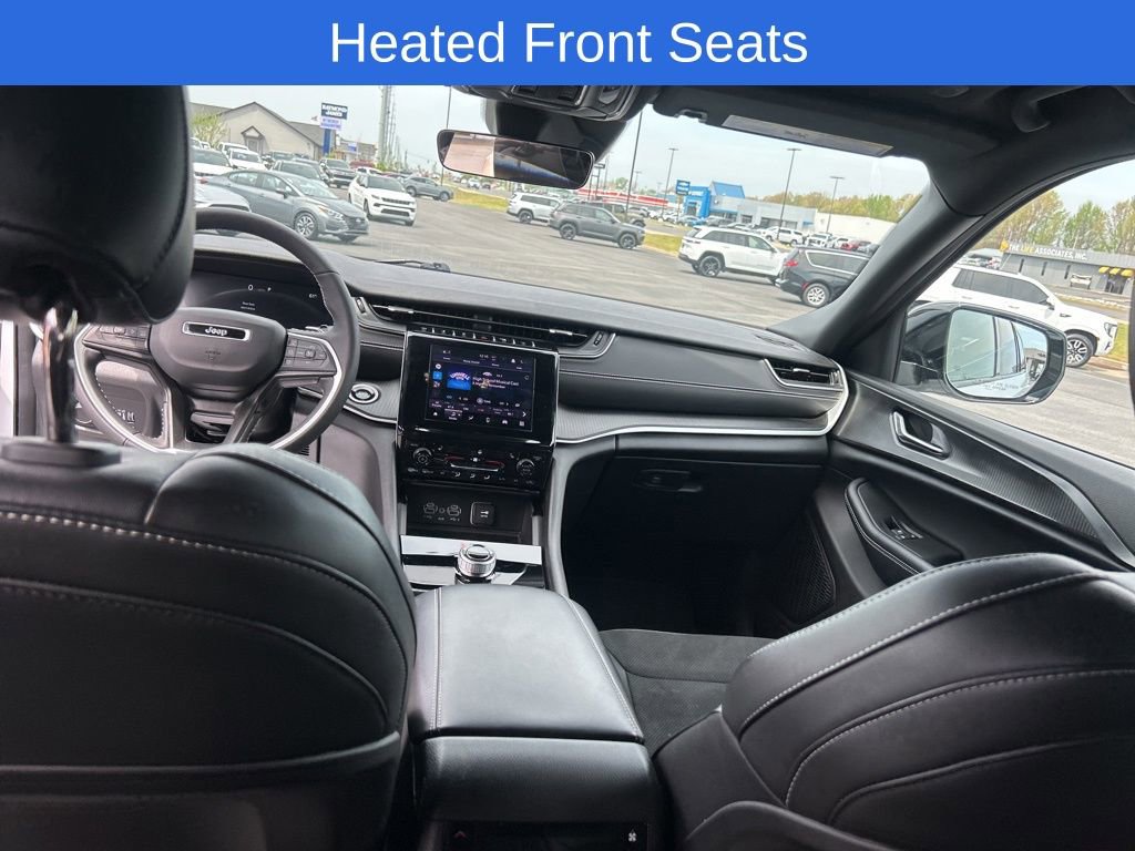Used 2025 Jeep Grand Cherokee L Altitude AWD/4WD image 13