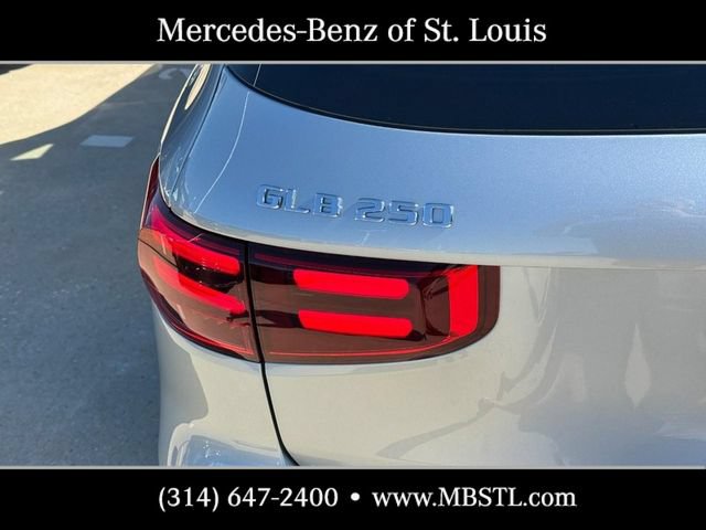 New 2026 Mercedes-Benz GLB 250 4MATIC image 4