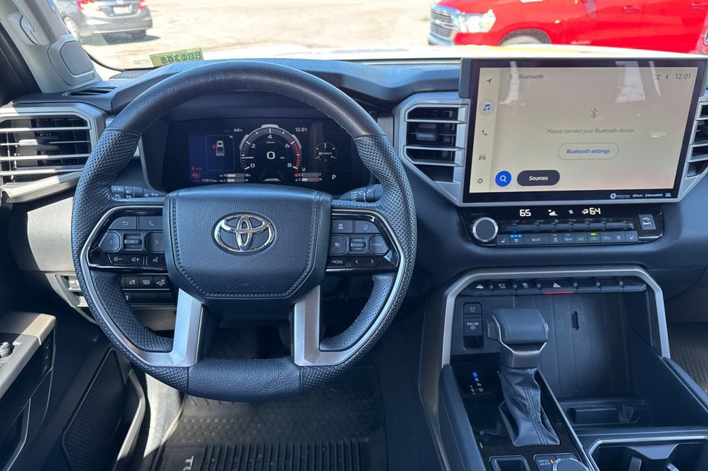Used 2024 Toyota Tundra Limited AWD/4WD image 14