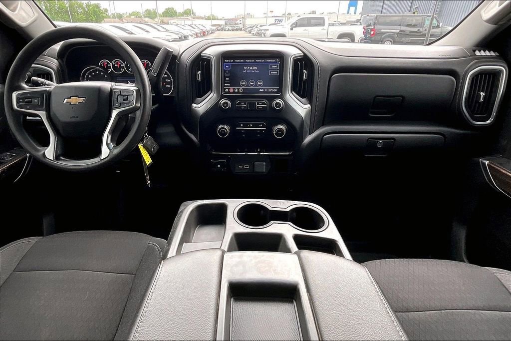 Used 2020 Chevrolet Silverado 2500 LT AWD/4WD image 19
