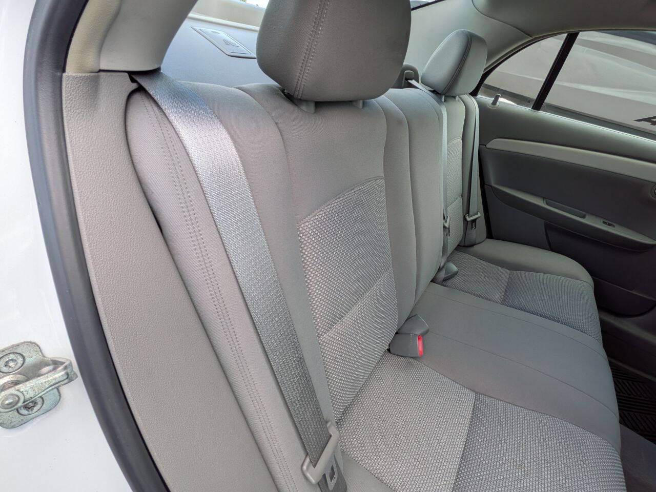 Used 2009 Chevrolet Malibu Hybrid FWD image 23