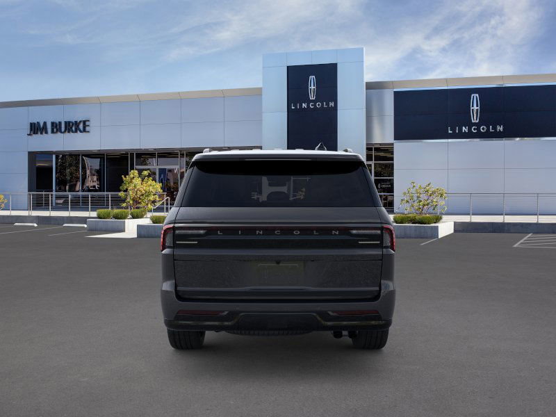 New 2026 Lincoln Navigator Reserve w/ Jet Appearance Package image 4