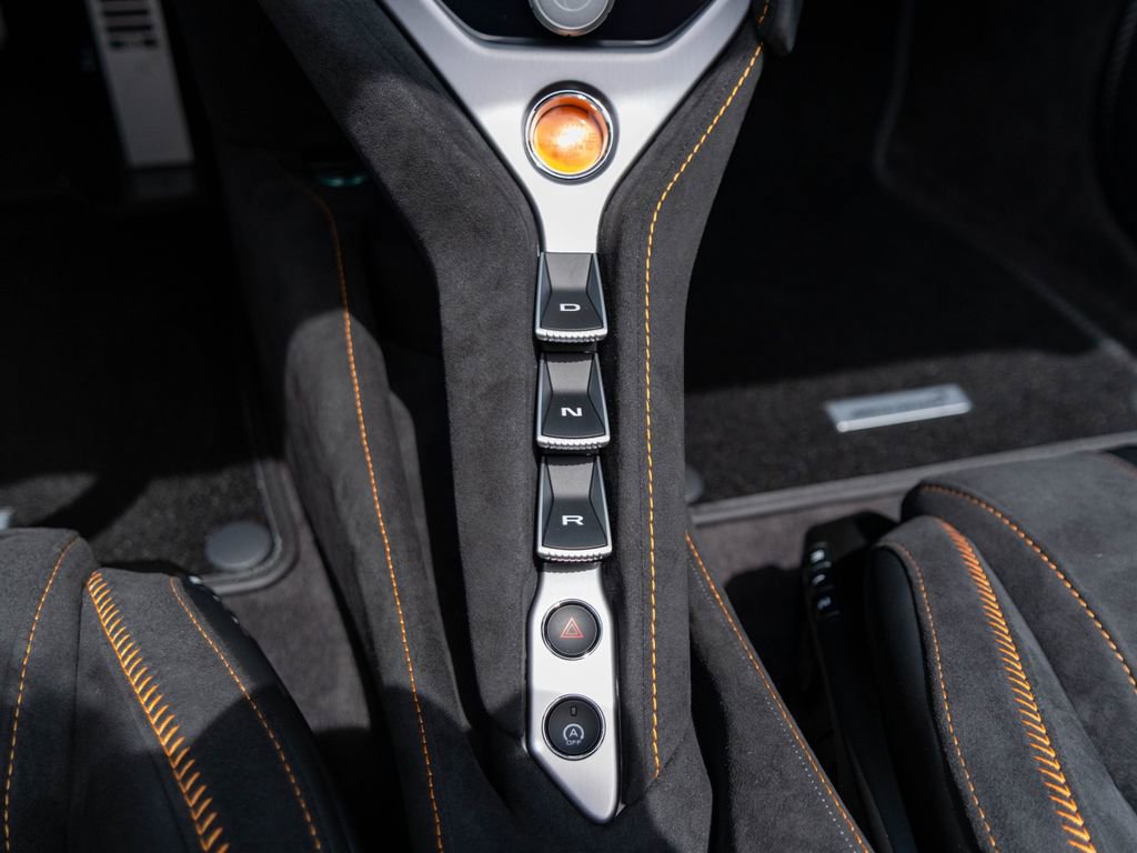 New 2026 McLaren 750S Spider RWD image 19