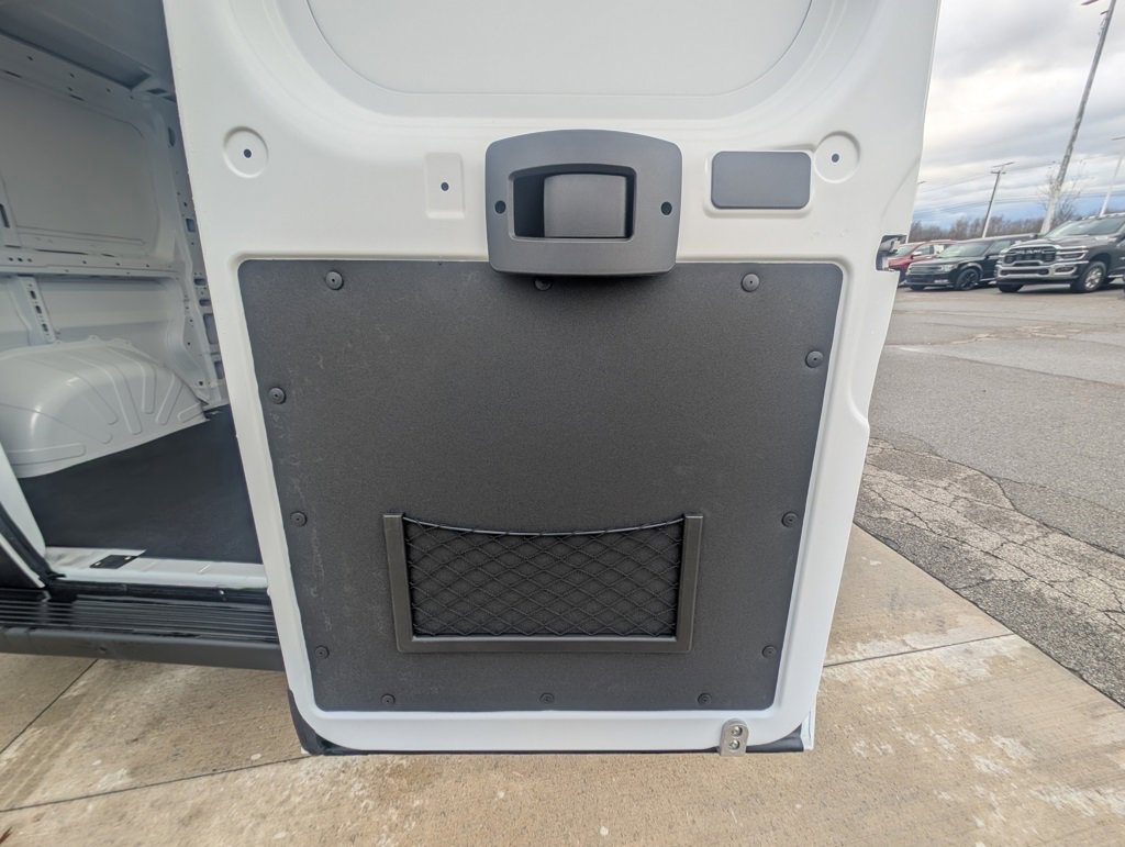 New 2026 RAM ProMaster 1500 w/ Quick Order Package 22G SLT image 13