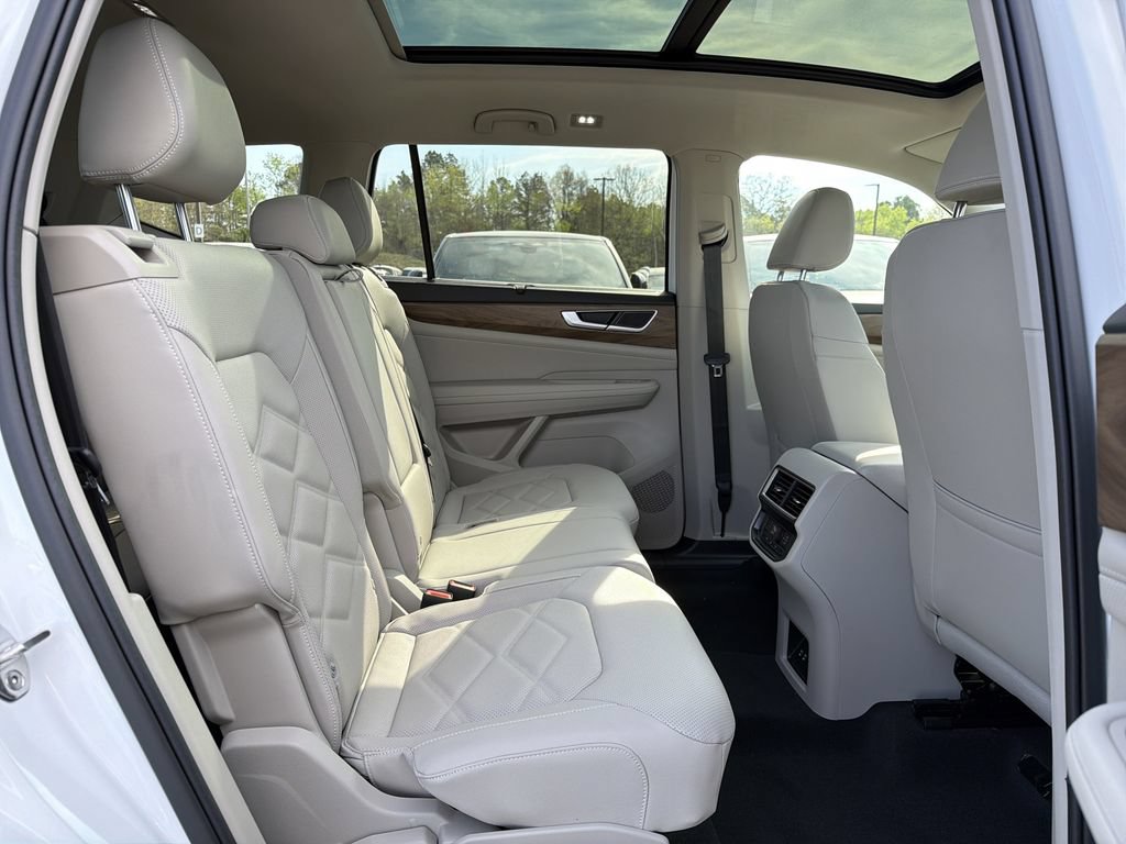 New 2026 Volkswagen Atlas SE FWD image 18