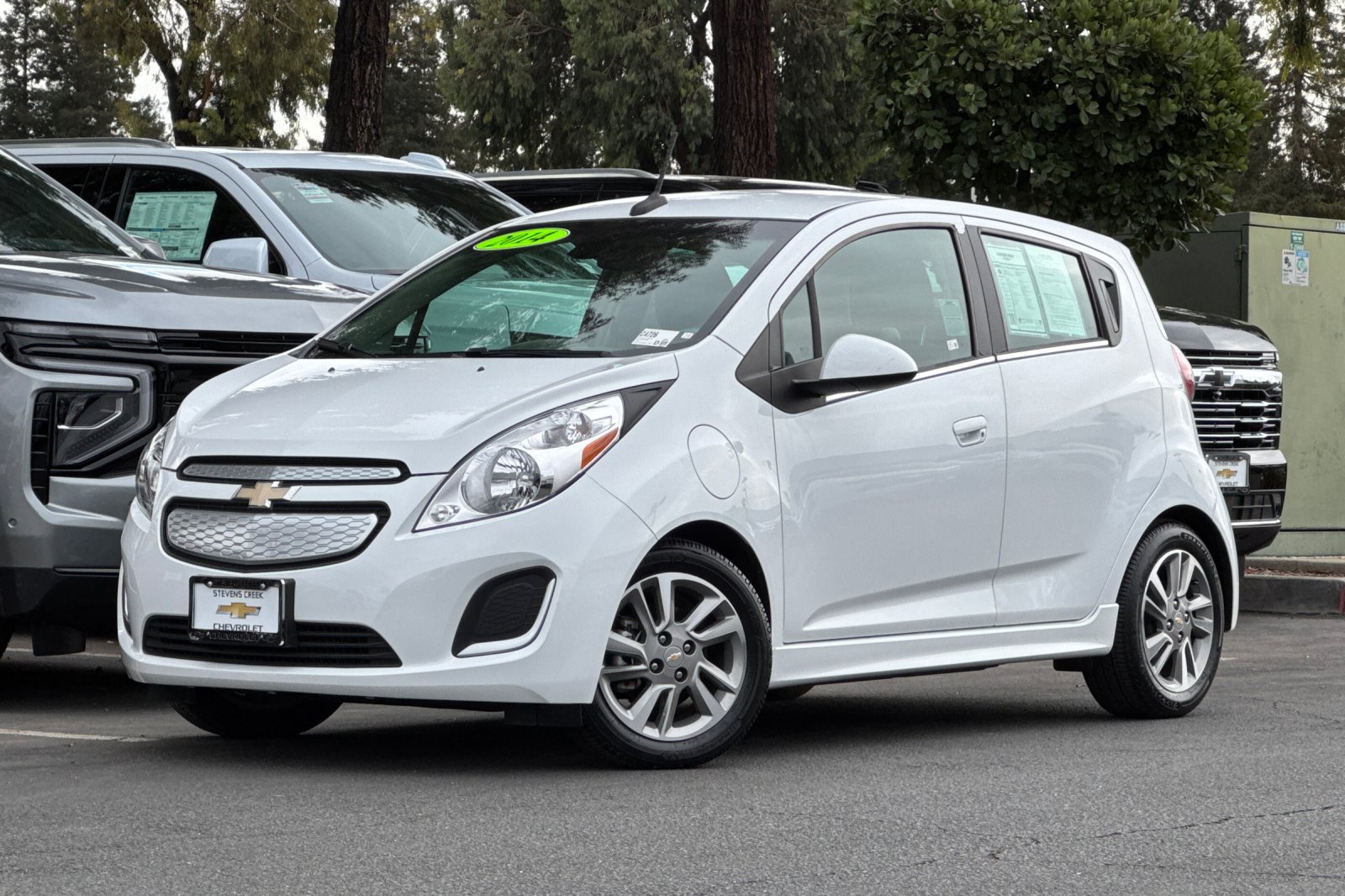 Used 2014 Chevrolet Spark LT FWD image 9