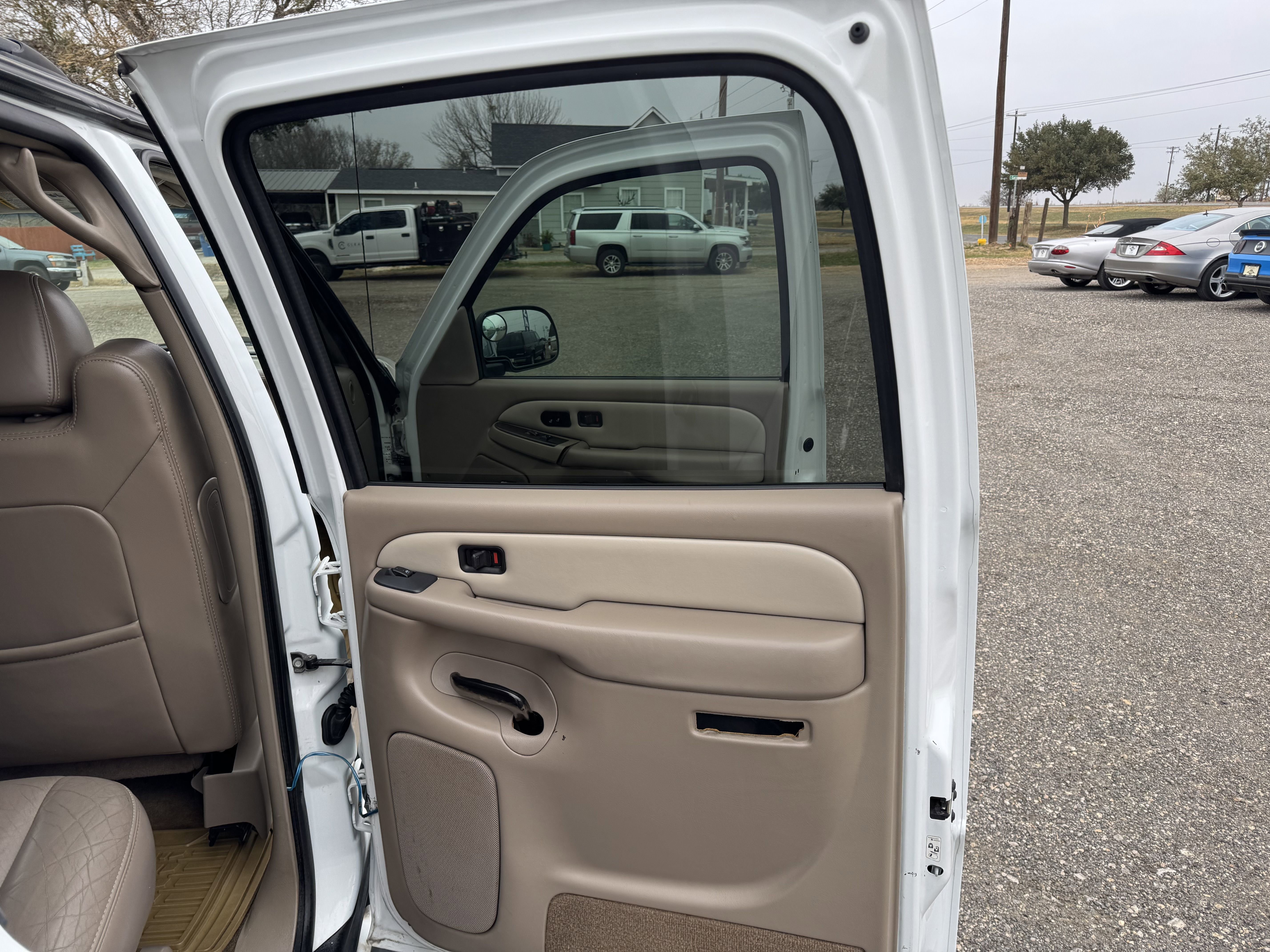 Used 2004 GMC Yukon XL Denali image 18