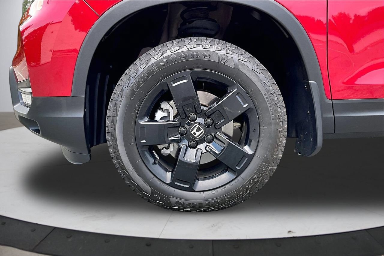 Used 2025 Honda Ridgeline Black Edition image 33