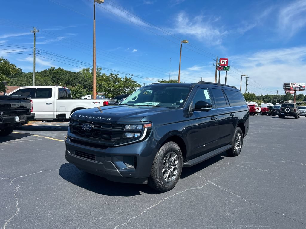 New 2026 Ford Expedition Max Active AWD/4WD image 3