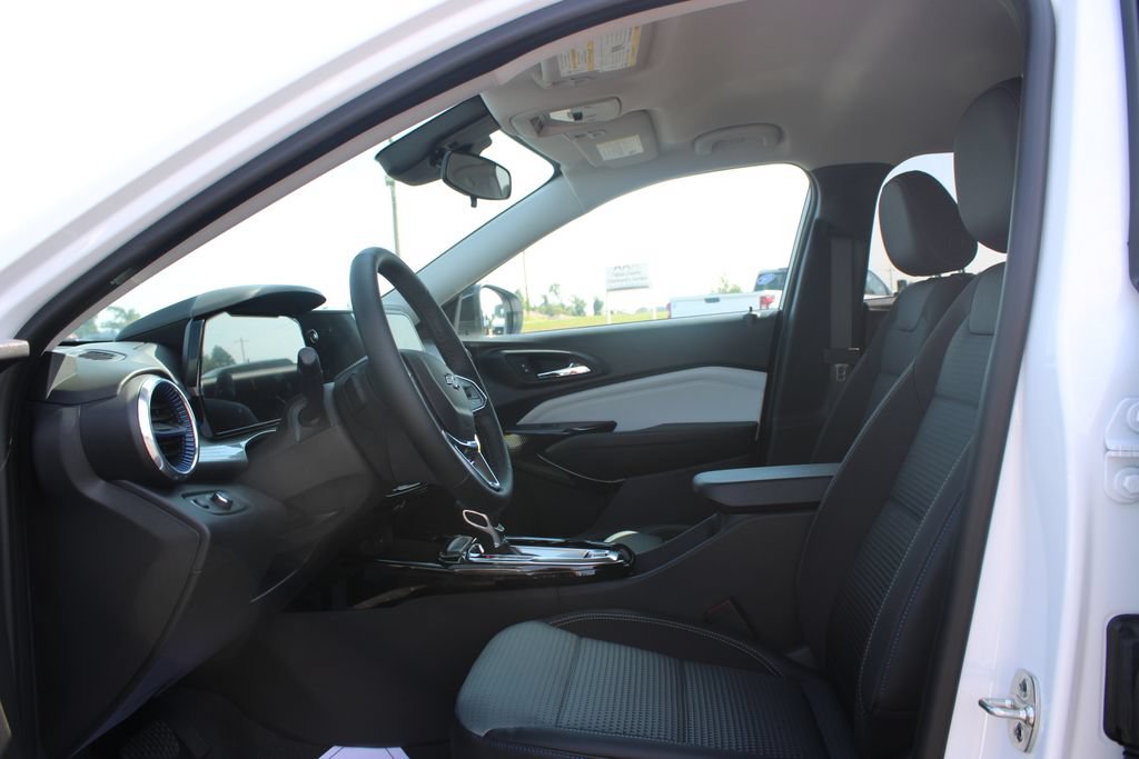 New 2026 Chevrolet Trax LT w/ Driver Confidence Package FWD image 22