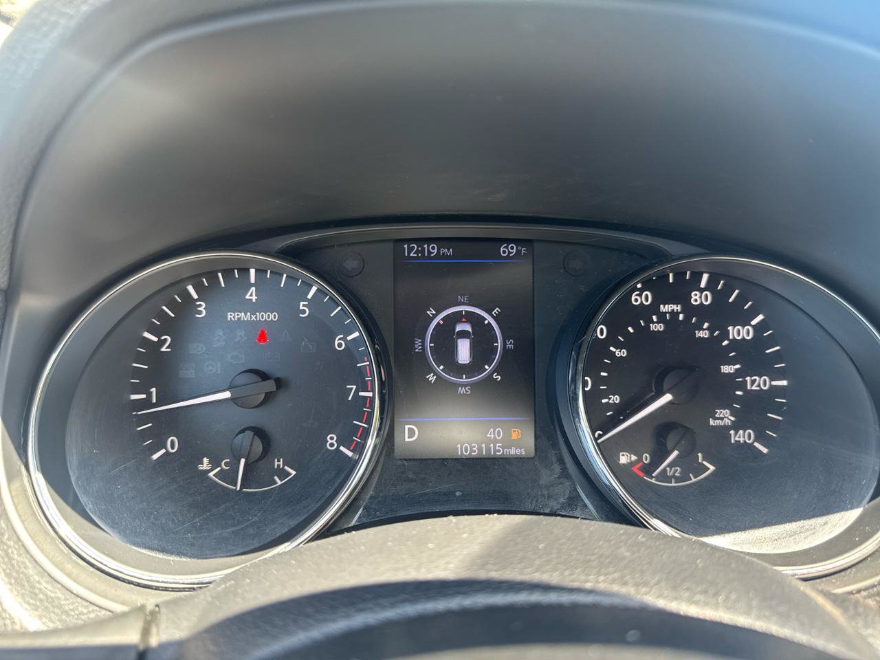 Used 2018 Nissan Rogue SV w/ Premium Package AWD/4WD image 17