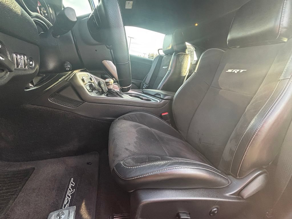Used 2016 Dodge Challenger SRT Hellcat RWD image 10