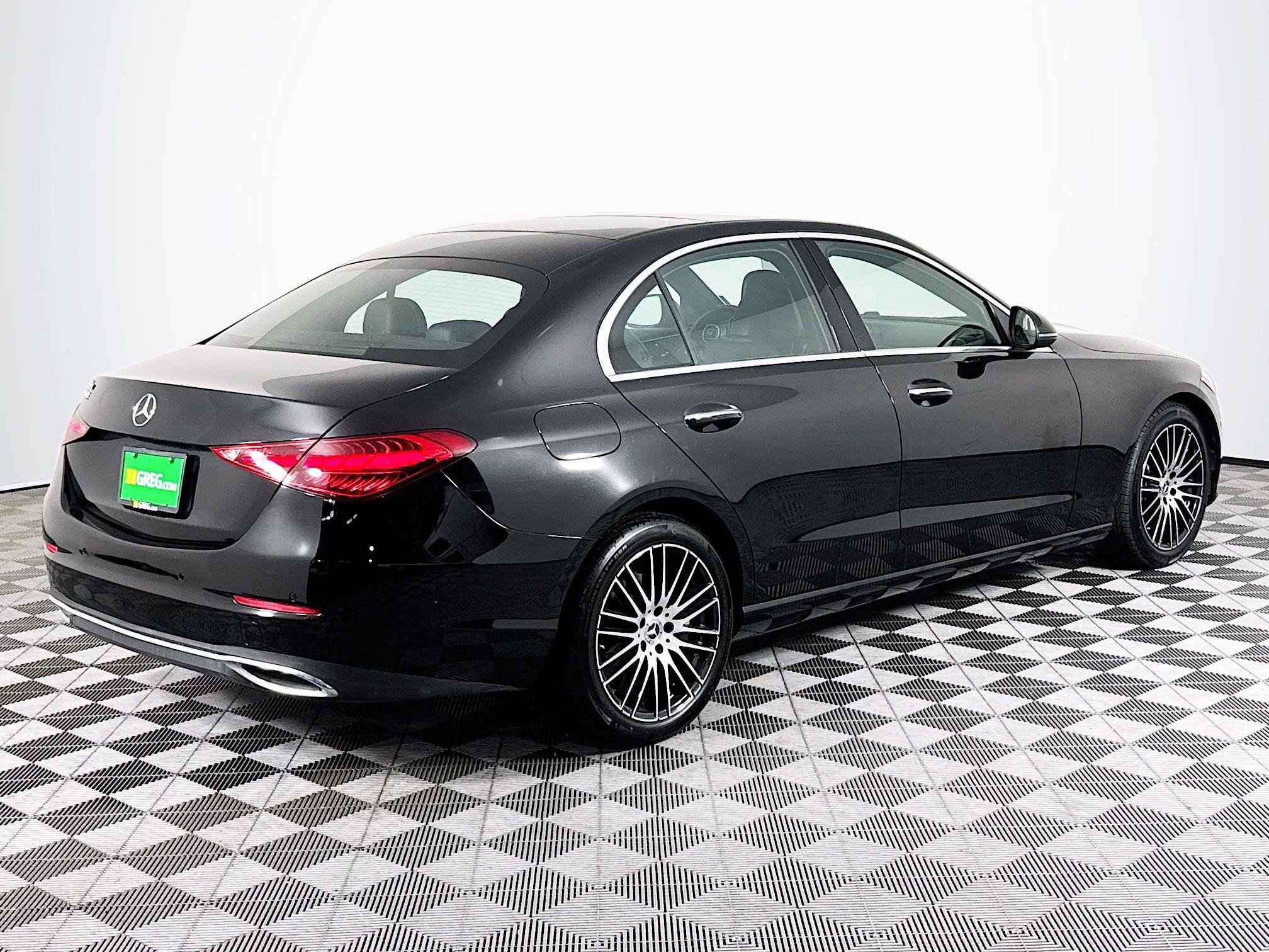 Used 2024 Mercedes-Benz C 300 Sedan image 10
