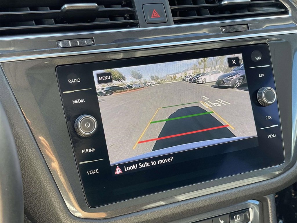 Used 2019 Volkswagen Tiguan SEL Premium image 14