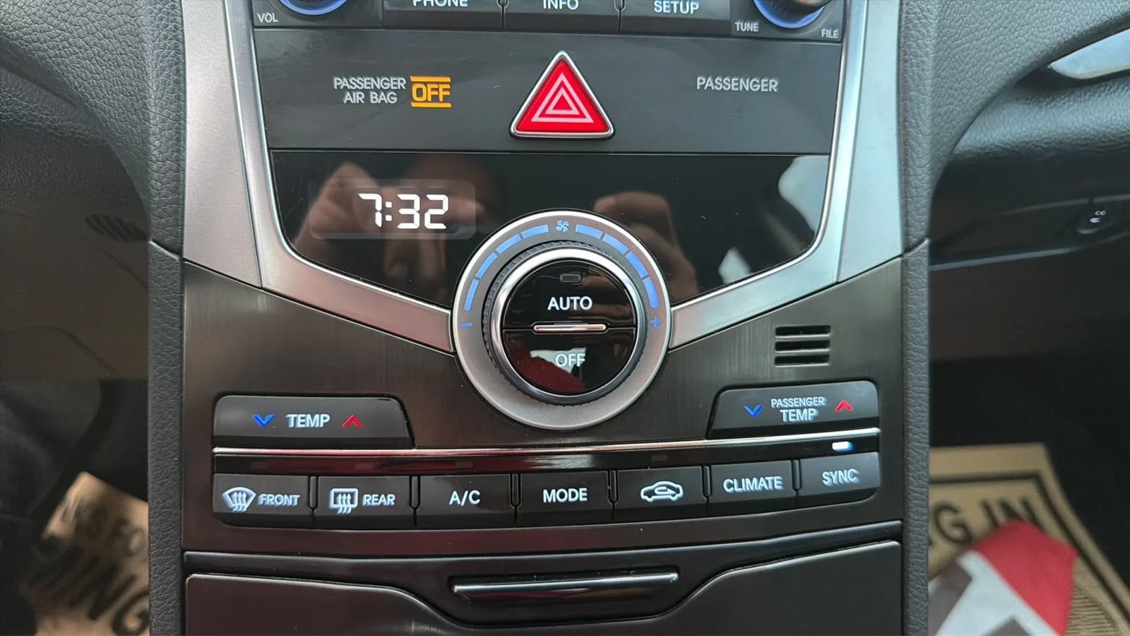 Used 2017 Hyundai Azera FWD image 35