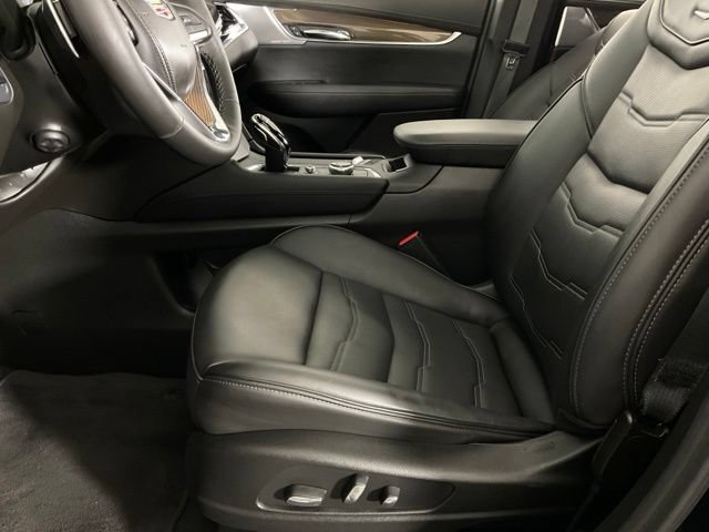 Used 2024 Cadillac XT6 Sport w/ Platinum Package AWD/4WD image 26