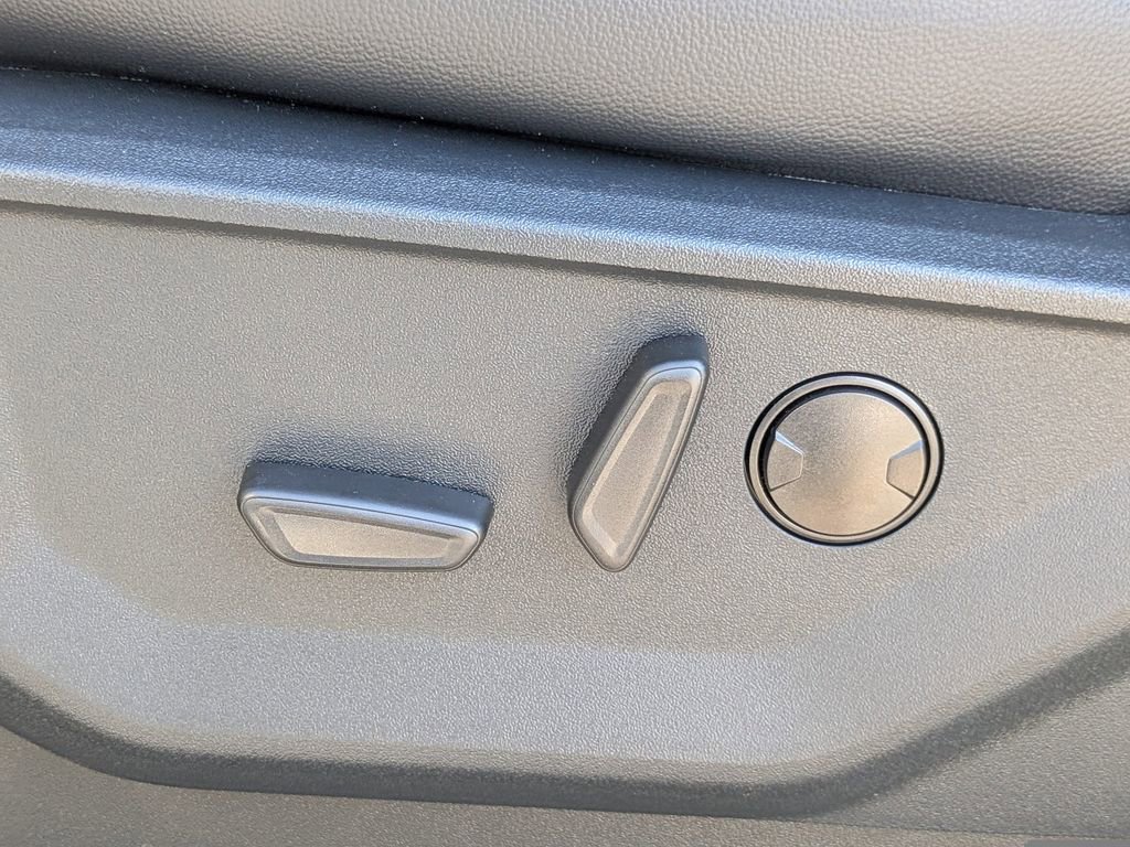 New 2025 Ford F250 Lariat w/ Lariat Ultimate Package image 15