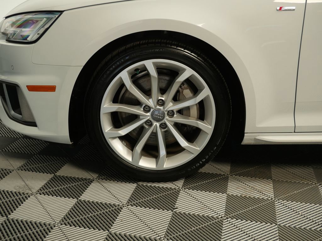 Used 2019 Audi A4 2.0T Premium Plus w/ Premium Plus Package image 10