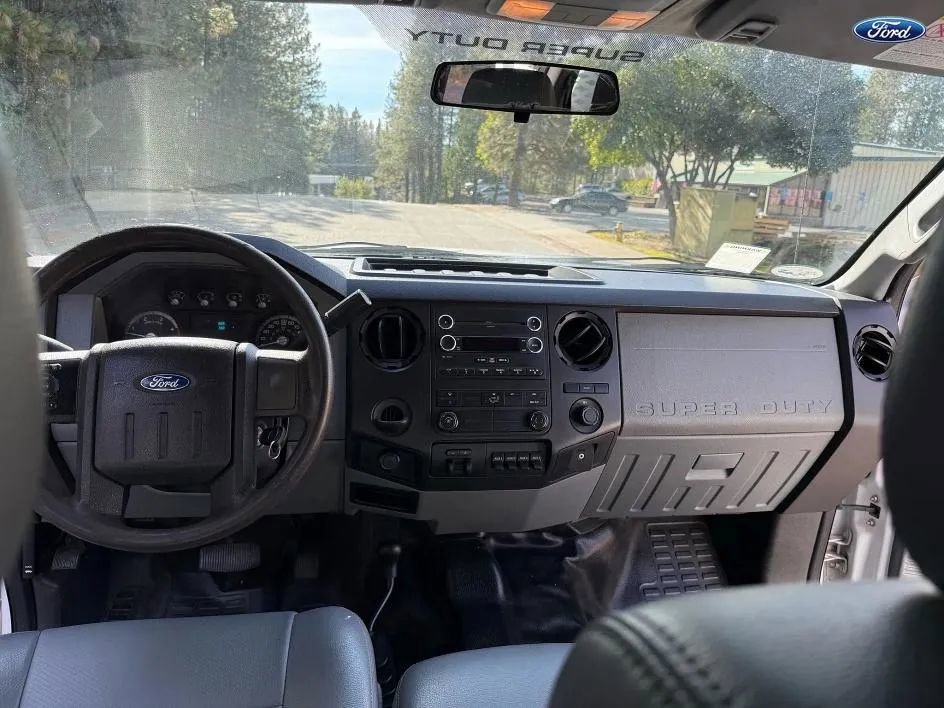 Used 2013 Ford F550 176  W.B. 4D w/ Payload Upgrade Pkg image 15