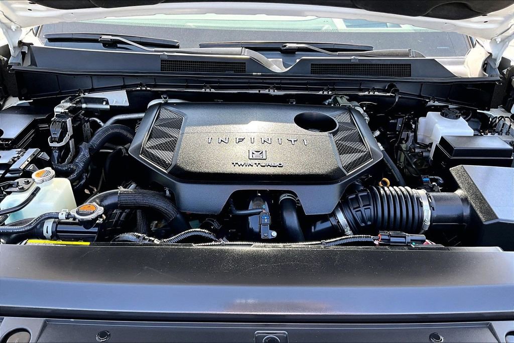 Certified 2025 INFINITI QX80 Sensory AWD/4WD image 15