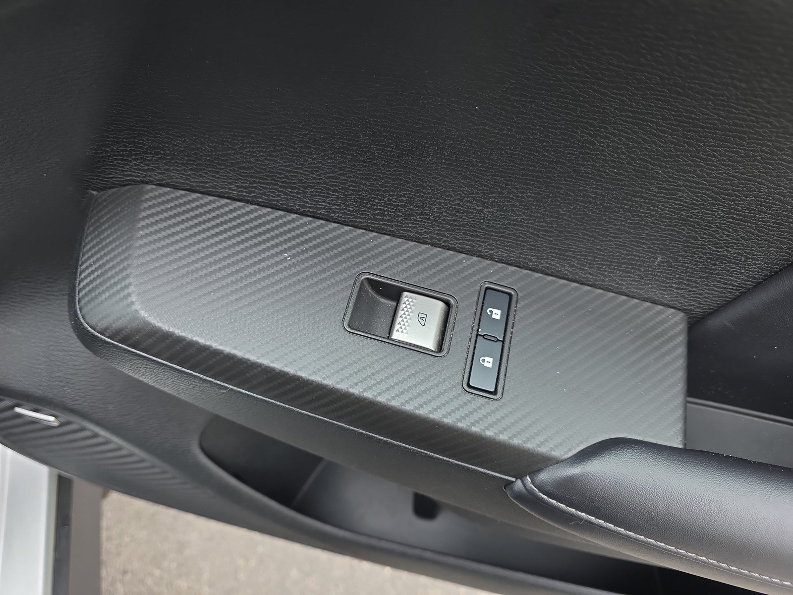 Used 2025 Mitsubishi Outlander SE AWD/4WD image 18