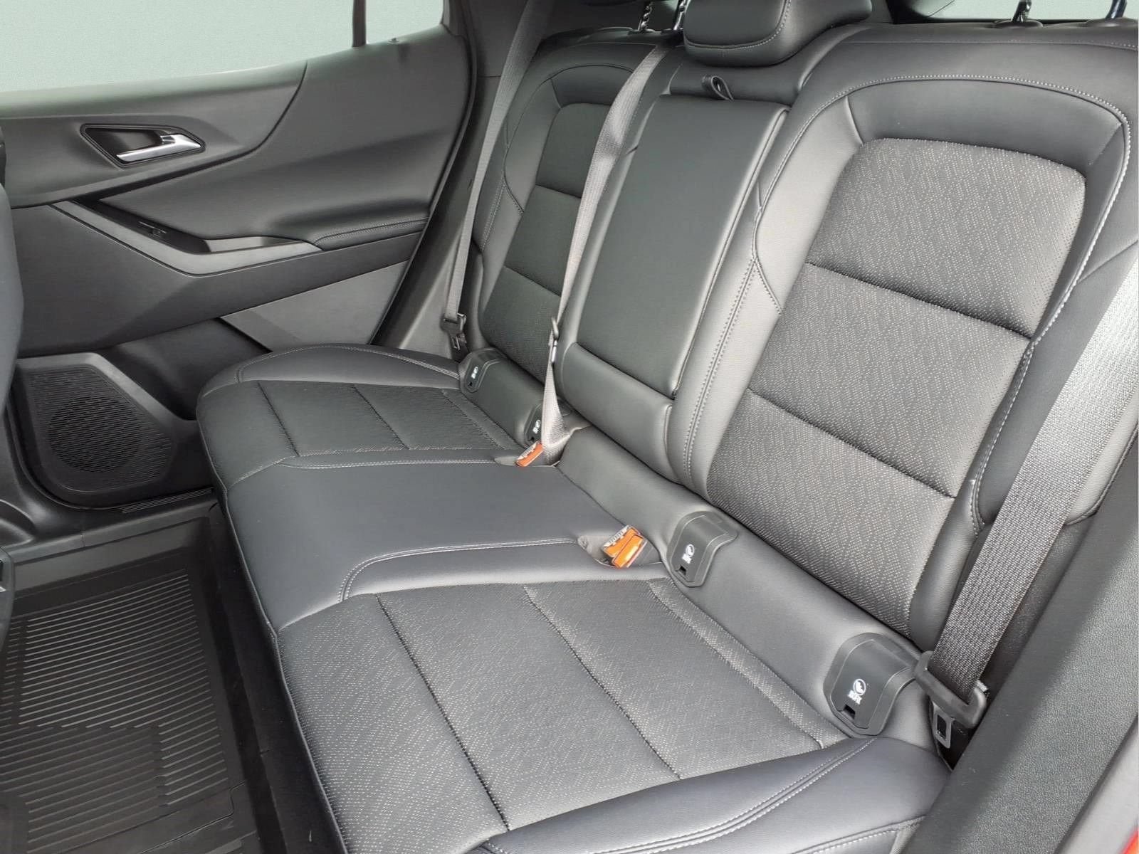 New 2027 Chevrolet Equinox LT w/ Convenience Package II FWD image 21