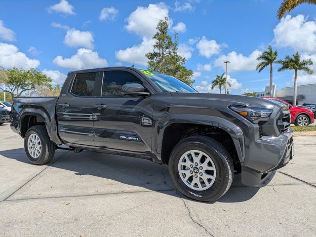 Used 2025 Toyota Tacoma SR5 image 2